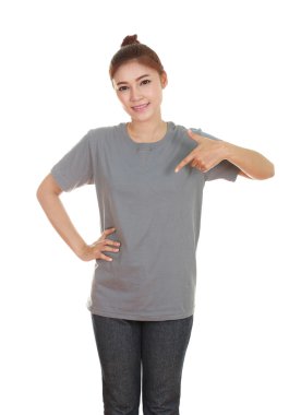 genç güzel kadın, boş t-shirt