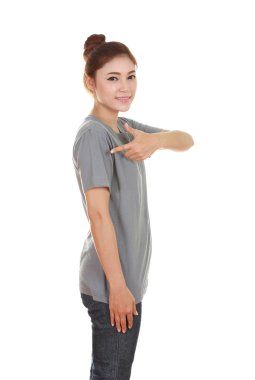 genç güzel kadın, t-shirt (yan görünüm)