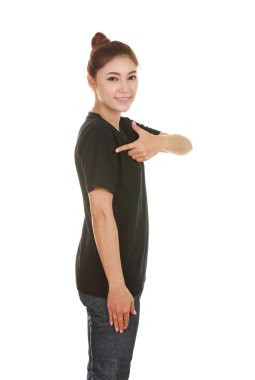 genç güzel kadın, t-shirt (yan görünüm)