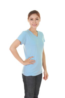 genç güzel kadın, t-shirt (yan görünüm)