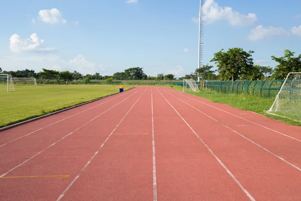 Pista de carreras al aire libre vacía — Foto de Stock