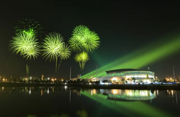 Hermoso fuegos artificiales sobre el estadio —  Fotos de Stock