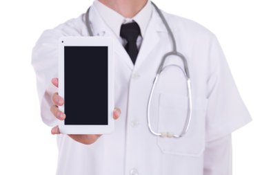 yakın çekim doktor gösteren tablet bilgisayar boş ekran