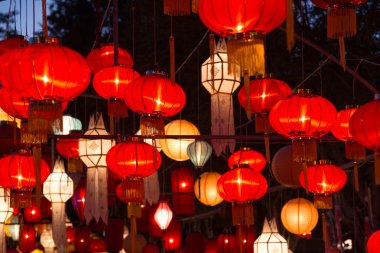 Kuzey Tayland fenerler Loi Krathong Festivali'nde stil