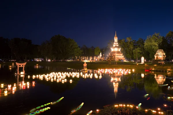 Loy Kratong Festival at Sukhothai Historical Park — Stock Photo, Image