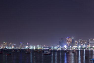 Cityscape Pattaya Beach gece 