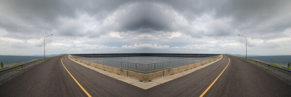 Перекресток в двух направлениях
