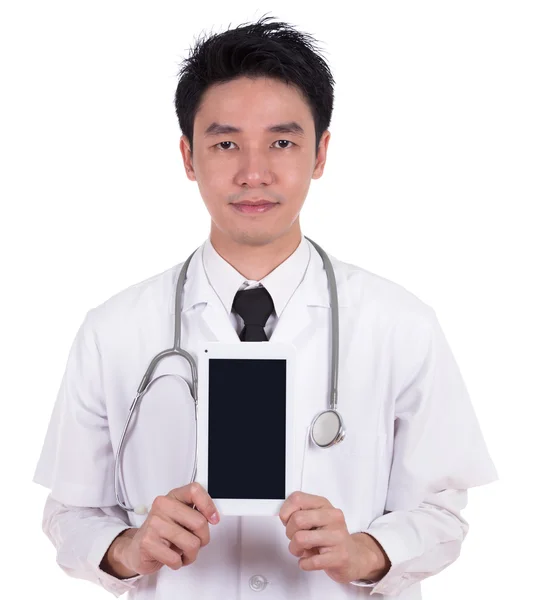 Medico mostrando tablet schermo vuoto — Foto Stock