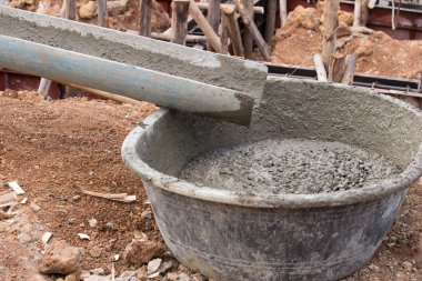 İnşaat alanında dökme beton