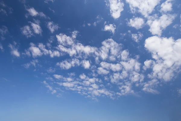 Felhő és kék ég — Stock Fotó