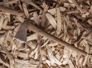 Eski ağır balta aracı