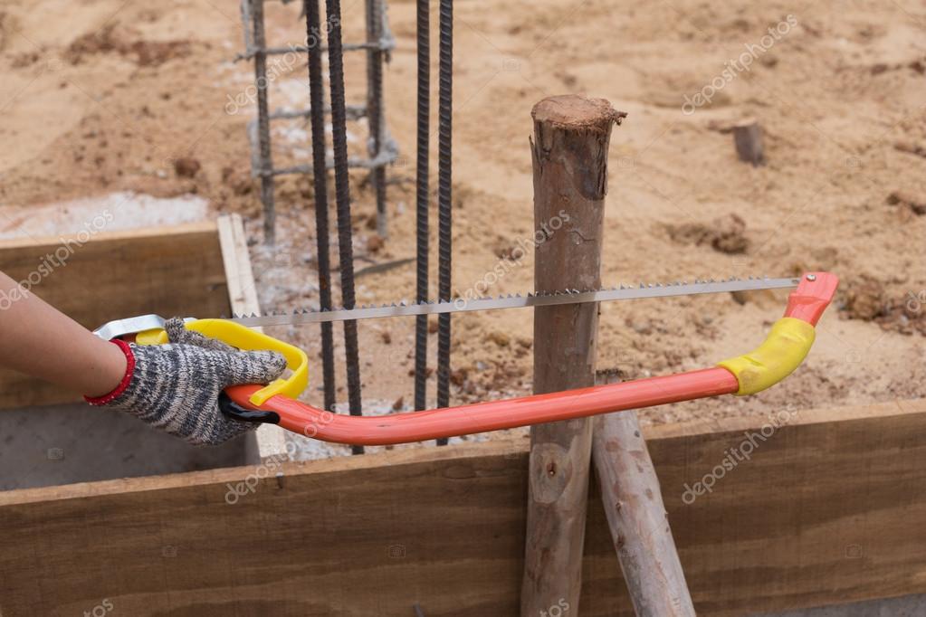 Hand Schneiden Holz Von Handsäge Stockfoto Geargodz 98366676