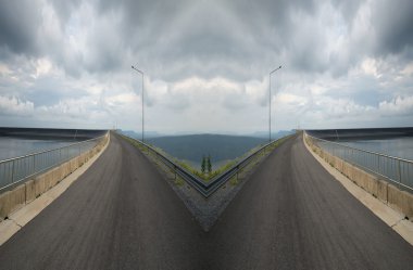 Crossroads SiiL iki şekilde