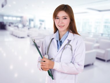 kadın doktor ile sağlık raporu