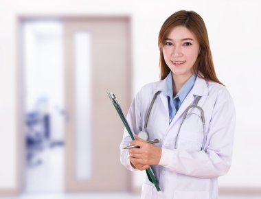 kadın doktor ile sağlık raporu
