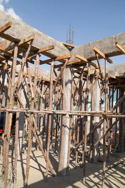 Pillar and beam being constructed — Stock Photo, Image