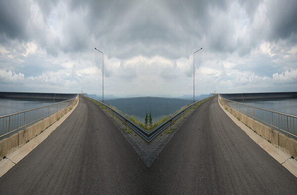 Перекресток в двух направлениях
