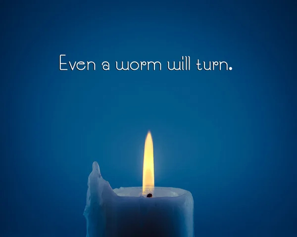 Citação inspiradora na luz da vela — Fotografia de Stock