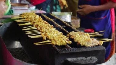 Geleneksel Tay biftek kavrulmuş domuz pazarında
