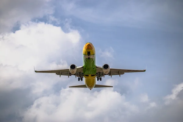 Бангкок, Таїланд - 20 травня 2015: Hs-Dbr норвезьких крон повітря Boeing 737-800 — стокове фото