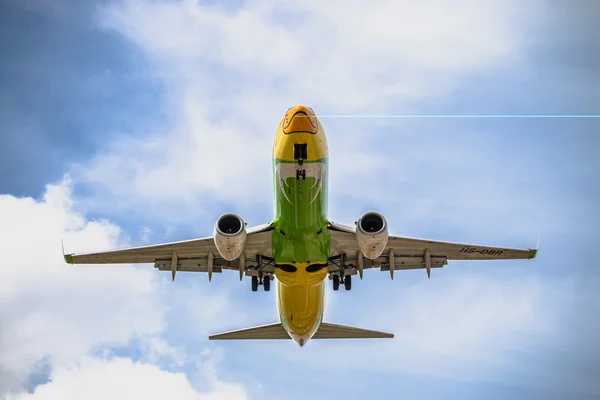 Бангкок, Таїланд - 20 травня 2015: Hs-Dbr норвезьких крон повітря Boeing 737-800 — стокове фото