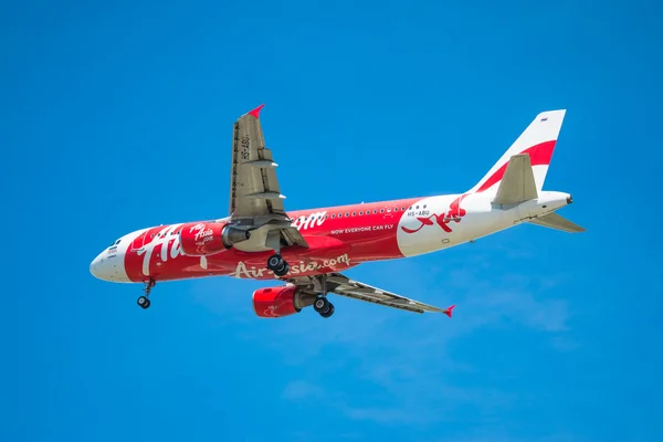 BANGKOK, TAILANDIA - 1 DE JUNIO DE 2015: HS-BBG Airbus A320-216 de Tailandia — Foto de Stock