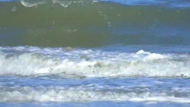 Yavaş Hareket Güzel Mavi Dev Okyanus Dalga Tayland Beach Crashing:Yavaş Hareket 100fps için 25 fps