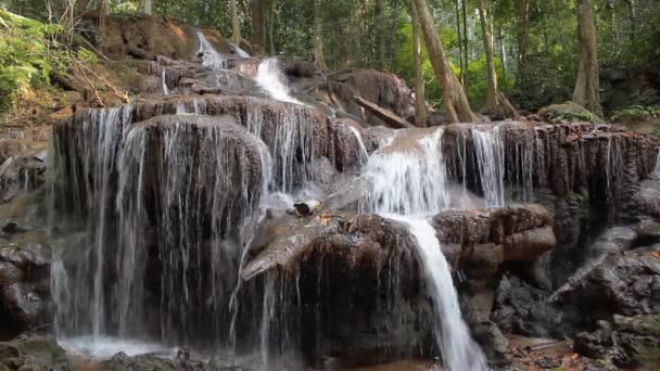 Close-up shot van de waterstroom of waterval, Full Hd — Stockvideo