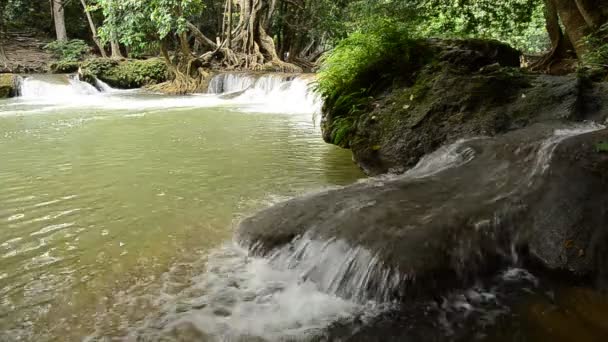 Close up of the water crashing down the rocks in Thailand — Stock Video