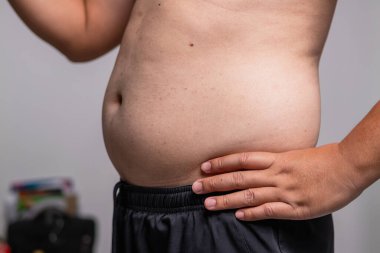 Kilo verme yoluyla kişisel dönüşüm ve sağlık gelişimi hakkında bilgi edinin.