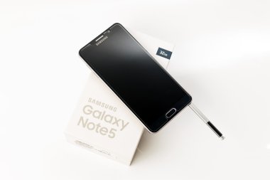 New Smartphone Samsung Galaxy Note 5 with S Pen