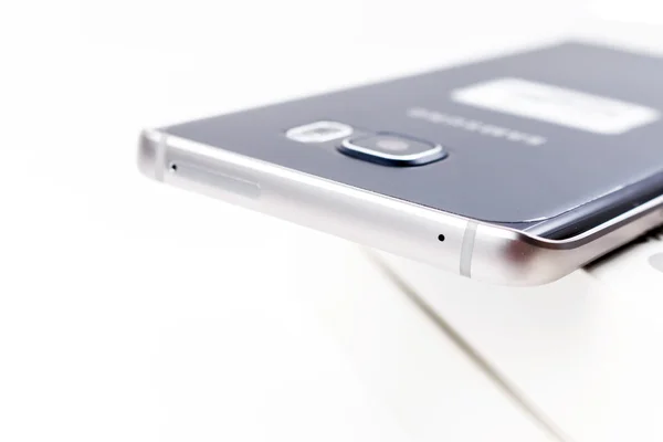 New Smartphone Samsung Galaxy Note 5 with S Pen