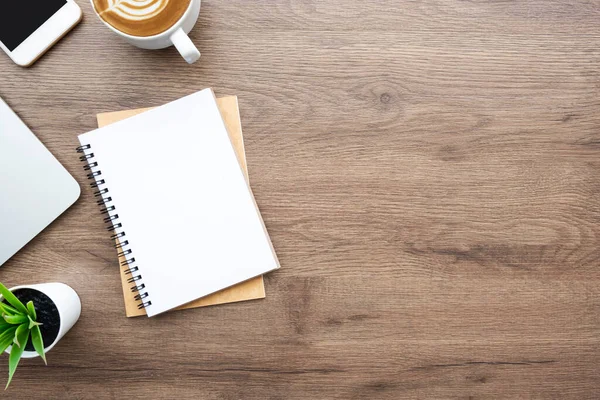 Blank Notebook Pen Top Wood Office Desk Table Laptop Computer — Stockfoto