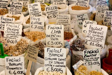 Fasulye, baklagiller ve tahıllar bir stand