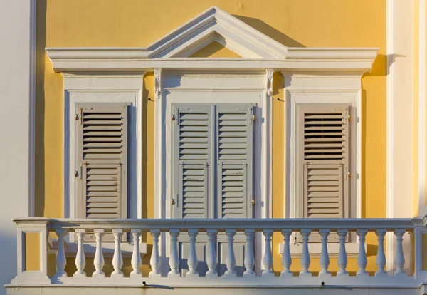 Balcón neoclásico —  Fotos de Stock
