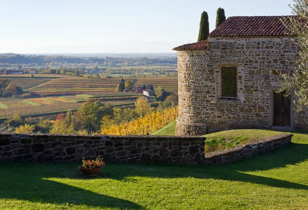 Осінній пейзаж у місті Collio — стокове фото