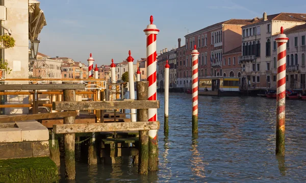 Teras Venedik Canal Grande üzerinde — Stok fotoğraf