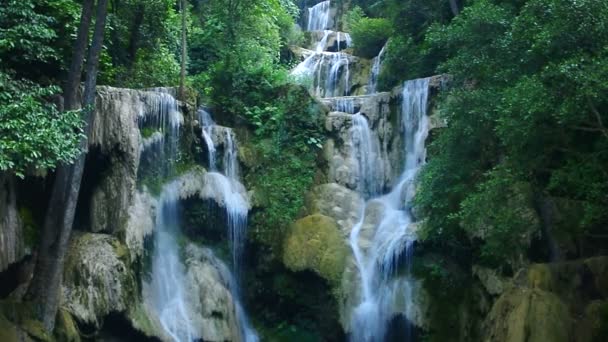 Tat 夼寺瀑布场景 — 图库视频影像