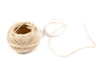 Beyaz arkaplanda ip demeti.