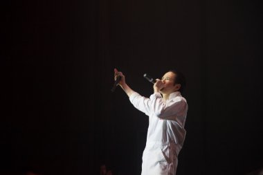 Uzakdoğu hareketi performans