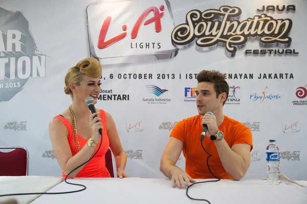 Karmin Press Conference — Stock Photo, Image