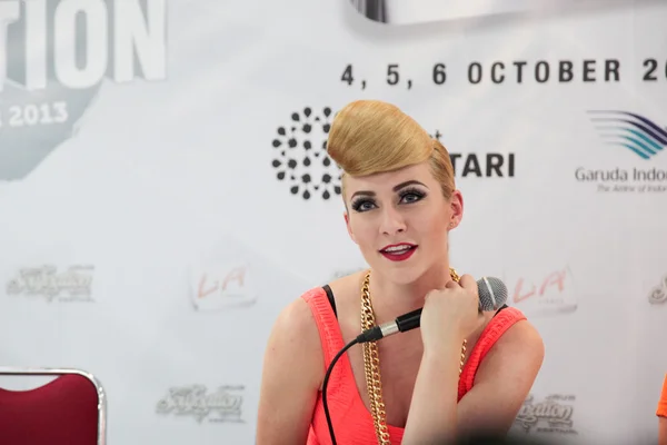 Karmin Press Conference — Stock Photo, Image