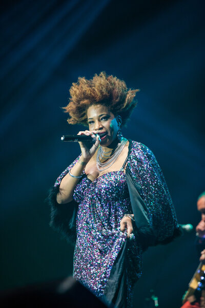 Macy Gray Performance