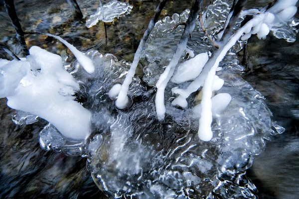 Horský Potok Zimě Prosinec — Stock fotografie