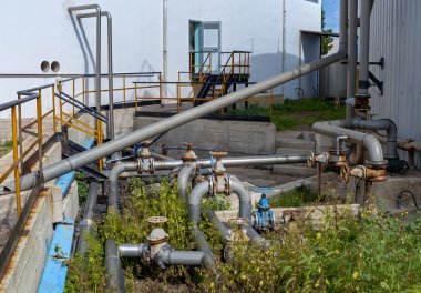 İstasyonları ve aktif sludges tank