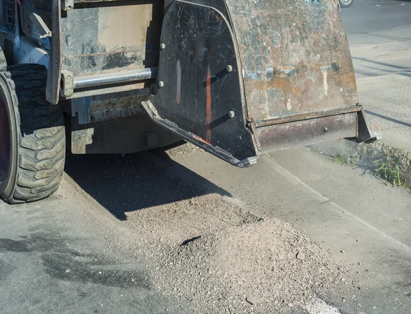 Frezowanie asfaltu drogowego odbudowy akcesoriów — Zdjęcie stockowe