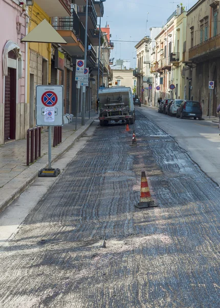 Señales de advertencia para los trabajos en curso en carretera — Foto de Stock