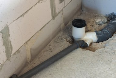 konut inşaatı: Borular ve banyomda metre