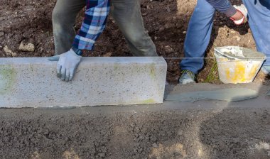 Döşeme işçi curbs beton