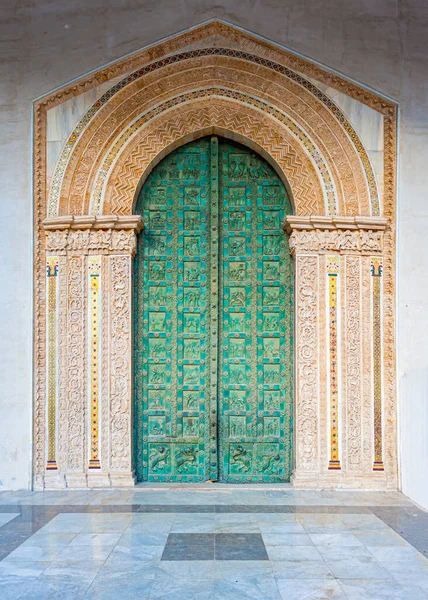 Puerta Bronce Fachada Catedral Monreale Sicilia Italia — Foto de Stock